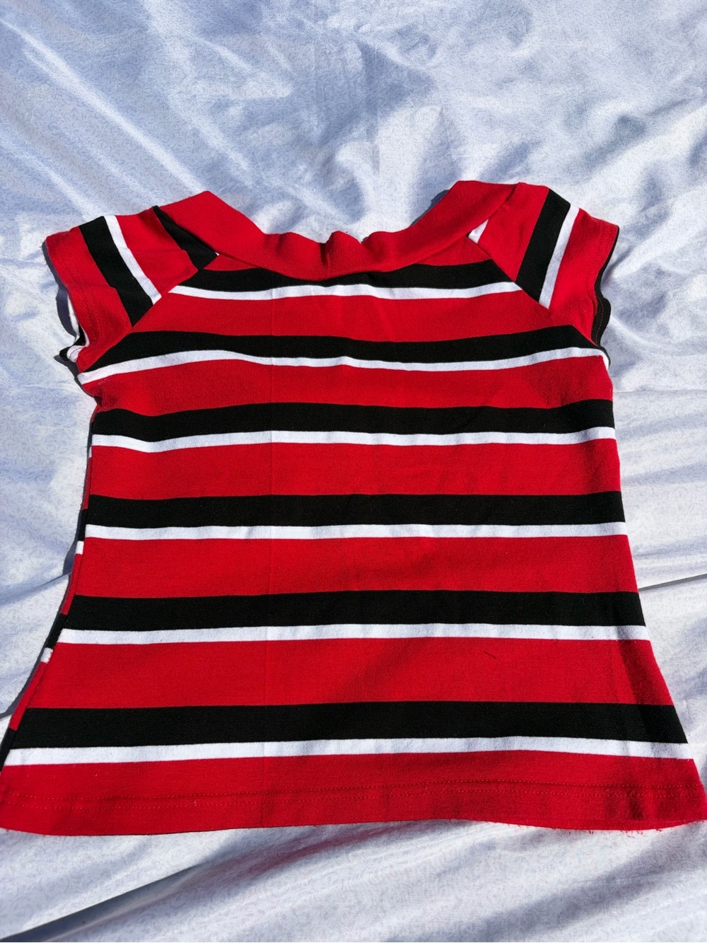 Y2K Zoey Beth red and black shirt